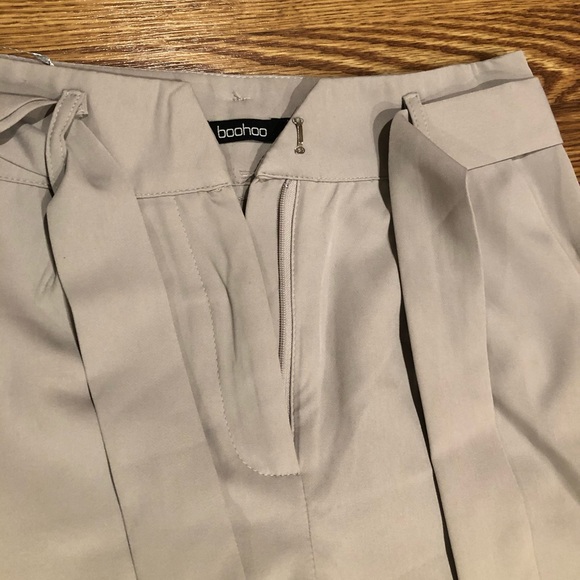 NWOT Paperbag Pants - Picture 2 of 4